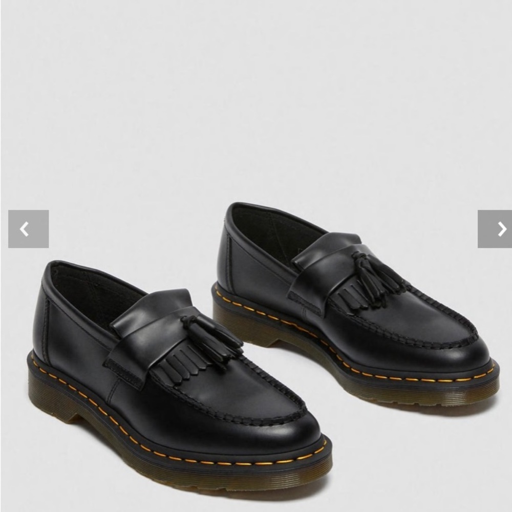 Dr. Marten’s ADRIAN YELLOW STITCH LEATHER TASSEL LOAFERS Size 6 Womens